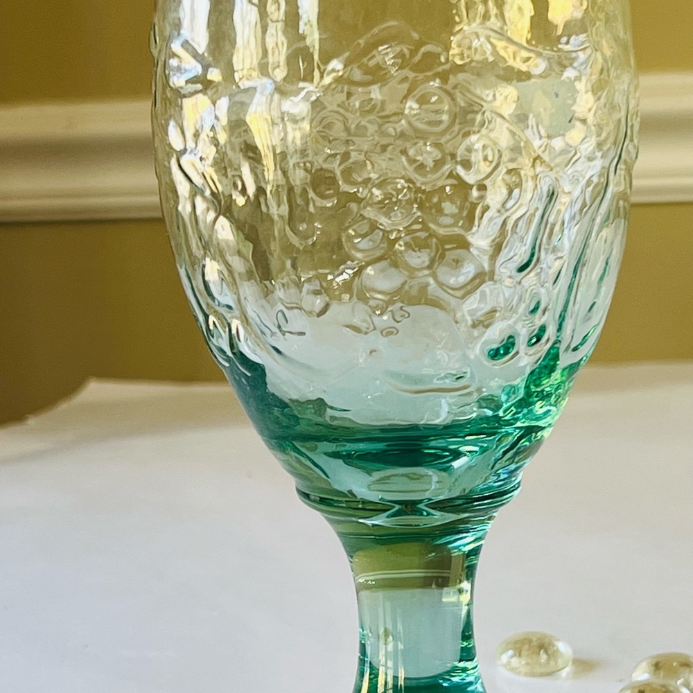 Libbey’s Green Orchard Water Goblets, Glasses, Large Wine Glass - Picture 5 of 7